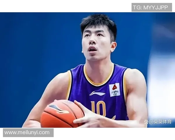 邹雨宸：从篮球新星到职业赛场的奋斗与成长之路