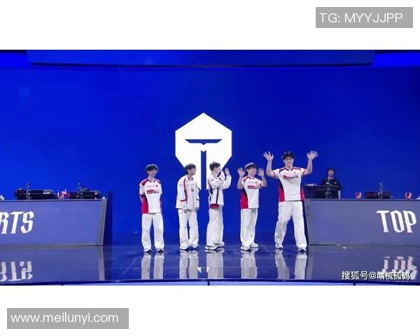 TES团队默契提升显著职业联赛中配合表现引人注目